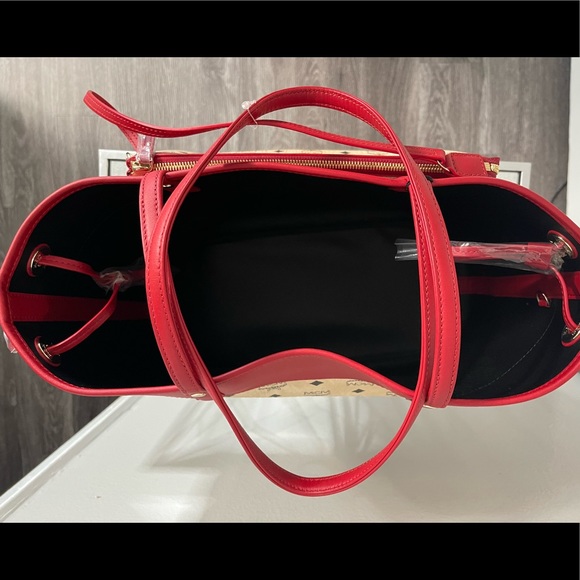 MCM Medium Shopper Bag - Picture 4 of 5